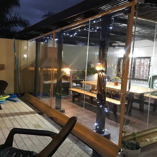 Cerramiento en tela PVC cristal para galería